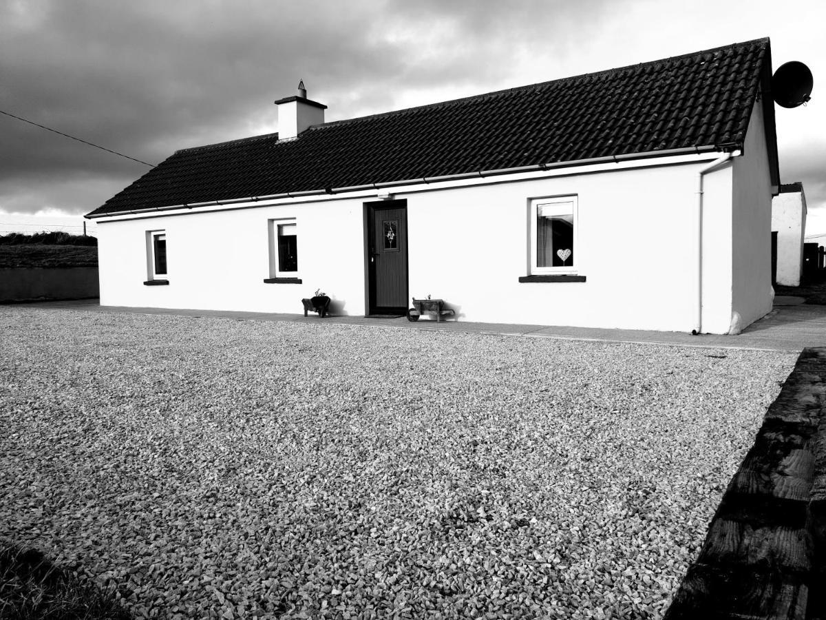 Granny Dens Villa Donegal Town Exterior foto